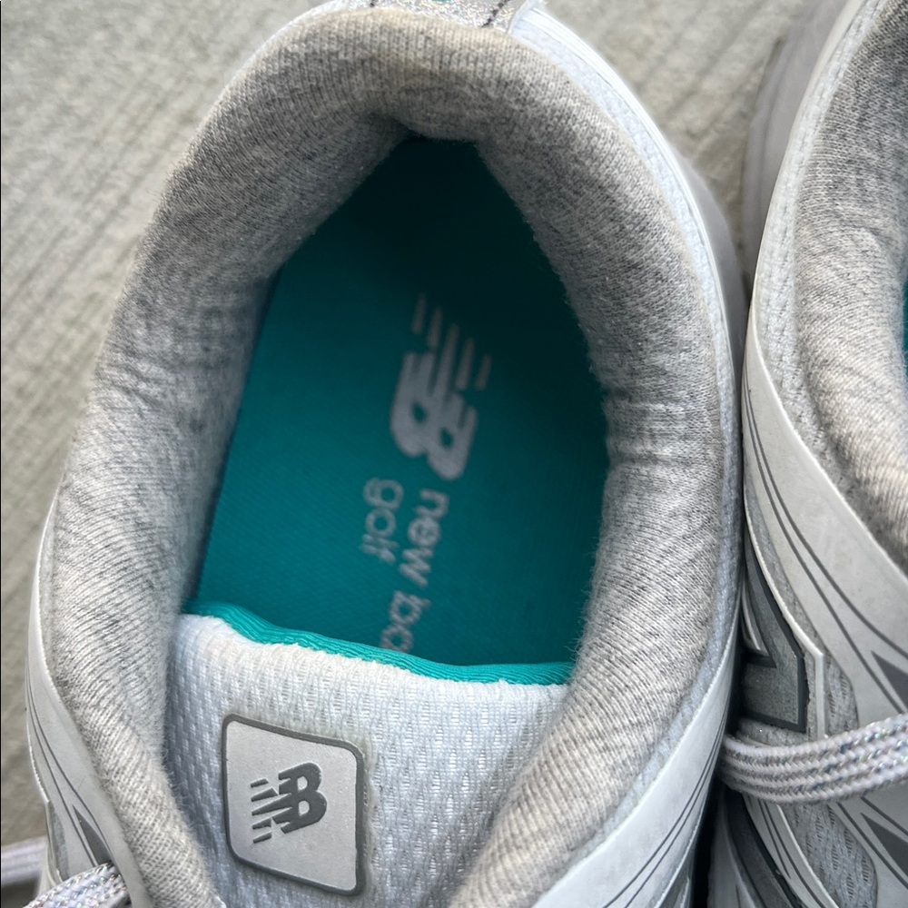 New Balance Minimus Women's White Athletic Shoes - Picture 2 of 8